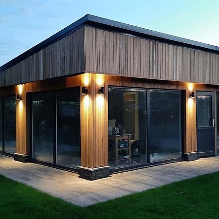 Luxe Recreatie Bungalow No 10 Scherpenisse Esterno foto