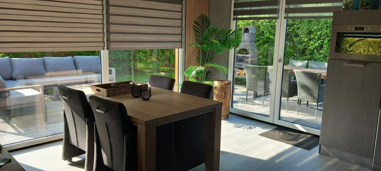 Luxe Recreatie Bungalow No 10 Scherpenisse Esterno foto
